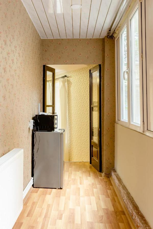 Room With Quite Yard View Tbilisi Exterior foto